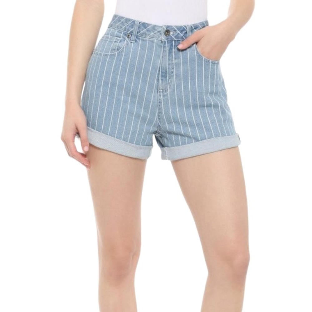 Women’s Pinstriped high waisted mom indigo light wash denim shorts